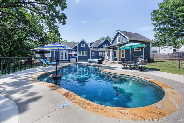 1528 Smysor Drive, Bartlesville, OK 74006