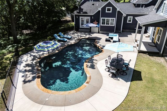 1528 Smysor Drive, Bartlesville, OK 74006