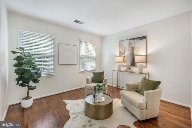 4031 ELLICOTT ST, Alexandria, VA 22304