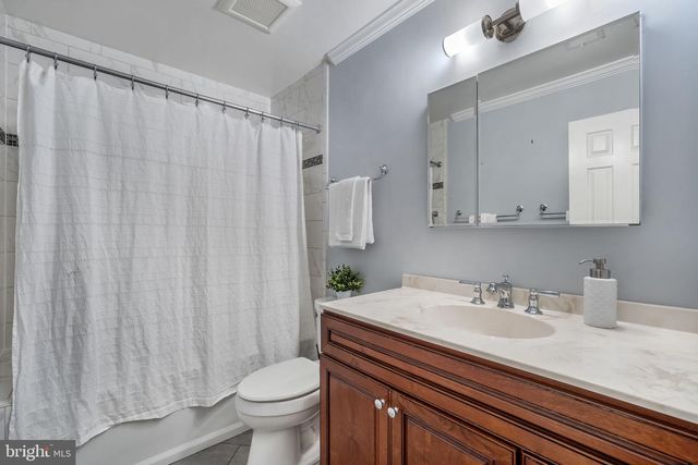 4031 ELLICOTT ST, Alexandria, VA 22304