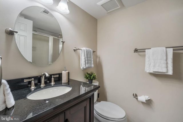 4031 ELLICOTT ST, Alexandria, VA 22304
