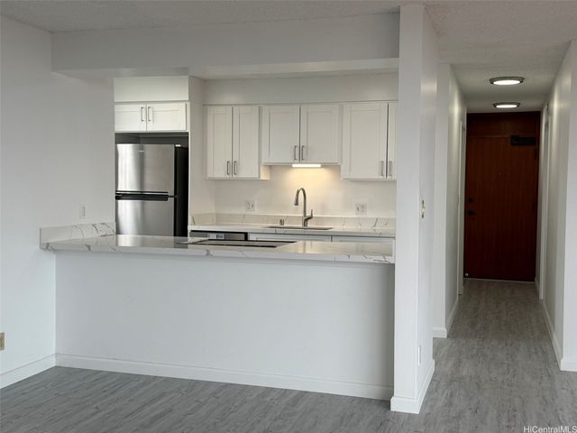 2600 Pualani Way 2005, Honolulu, HI 96815