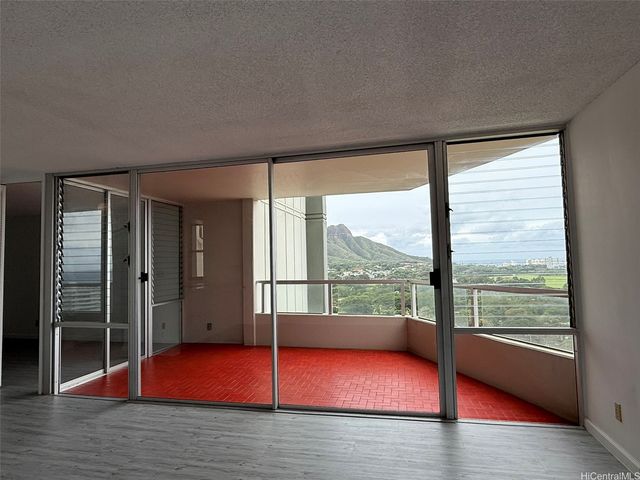 2600 Pualani Way 2005, Honolulu, HI 96815