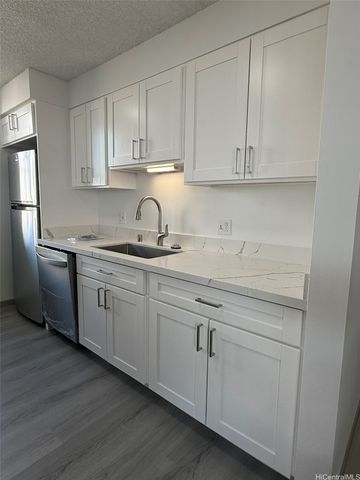 2600 Pualani Way 2005, Honolulu, HI 96815