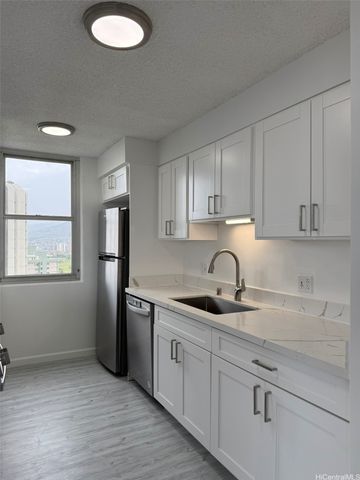 2600 Pualani Way 2005, Honolulu, HI 96815