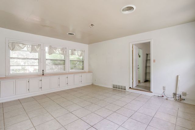 200 Westfork Drive, Fort Worth, TX 76114