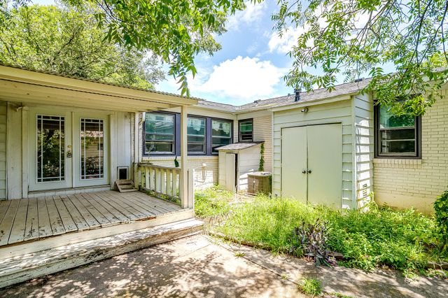 200 Westfork Drive, Fort Worth, TX 76114