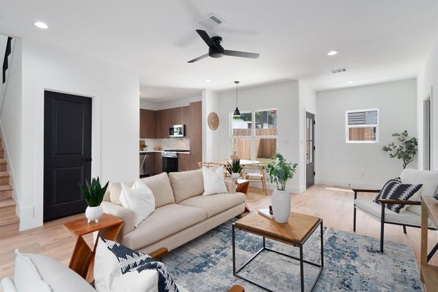 5304 Samuel Huston Ave B, Austin, TX 78721