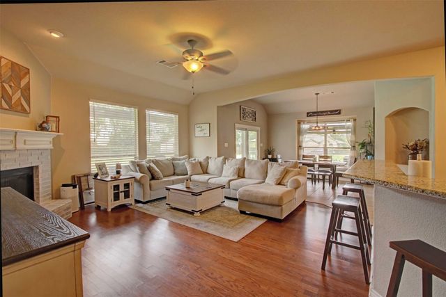 108 Champions Way, Azle, TX 76020