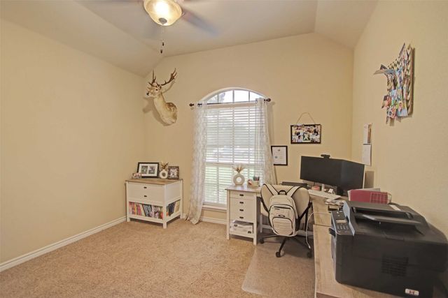 108 Champions Way, Azle, TX 76020