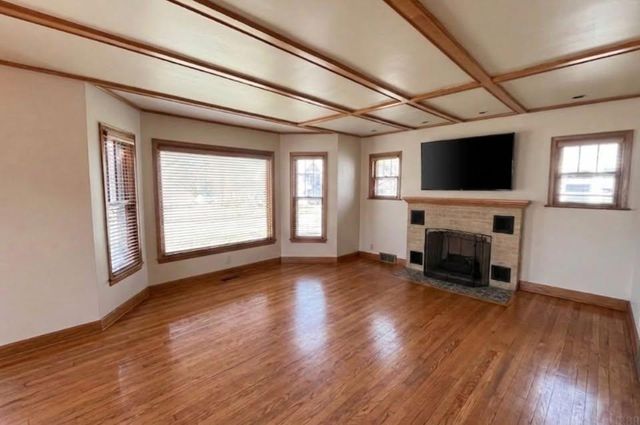 608 3rd Street, Parkersburg, IA 50665