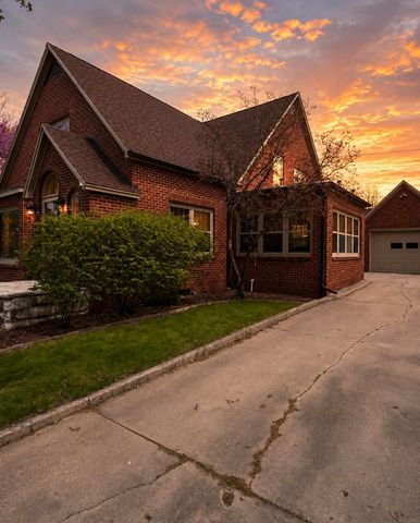 608 3rd Street, Parkersburg, IA 50665