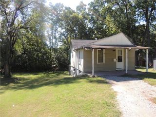 923 E Parker Avenue, Independence, MO 64050