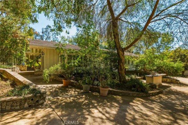 14 Johns Canyon Road, Rolling Hills, CA 90274