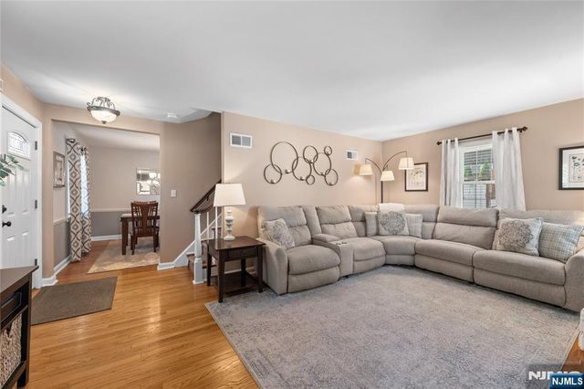 36 Burlington Road, Clifton, NJ 07012