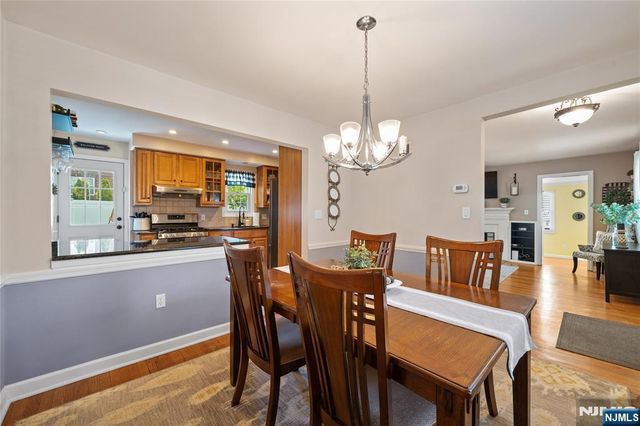 36 Burlington Road, Clifton, NJ 07012