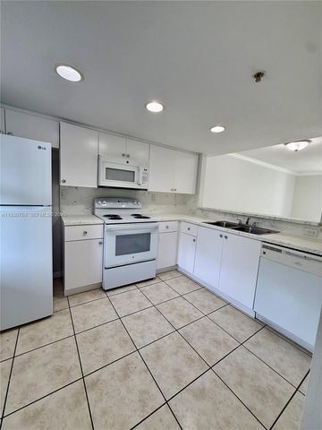 8851 NW 112th Ave 211, Doral, FL 33178