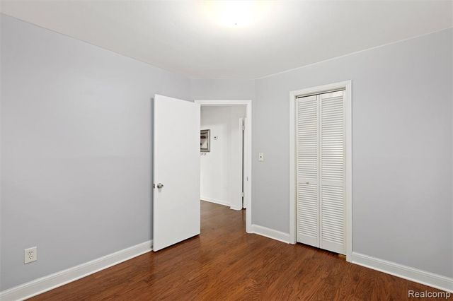 2200 Guthrie Avenue, Royal Oak, MI 48067