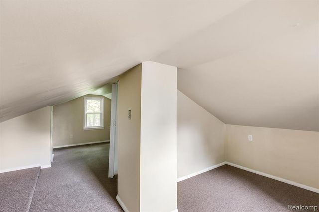2200 Guthrie Avenue, Royal Oak, MI 48067