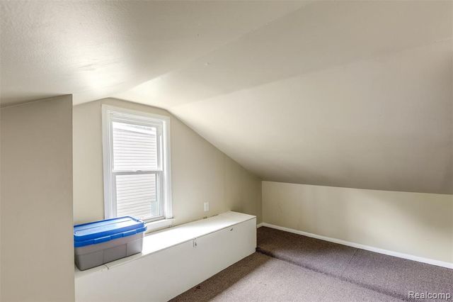 2200 Guthrie Avenue, Royal Oak, MI 48067