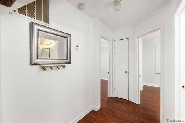 2200 Guthrie Avenue, Royal Oak, MI 48067