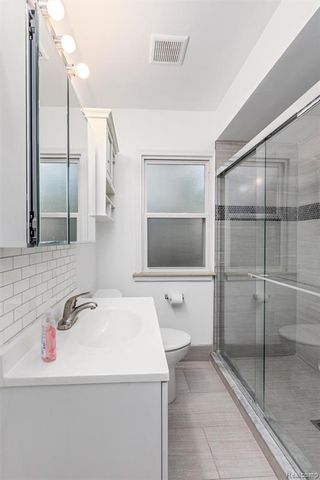 2200 Guthrie Avenue, Royal Oak, MI 48067