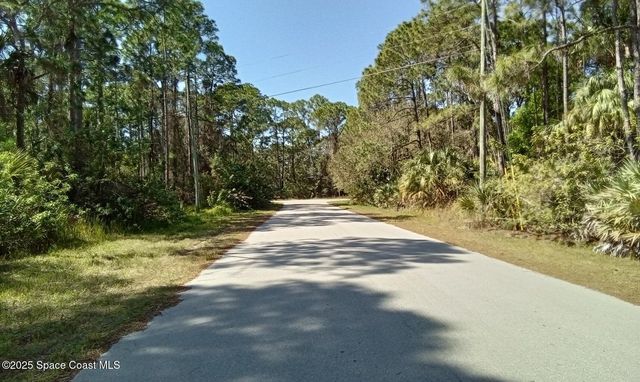 473 Galhouse Street SW, Palm Bay, FL 32908