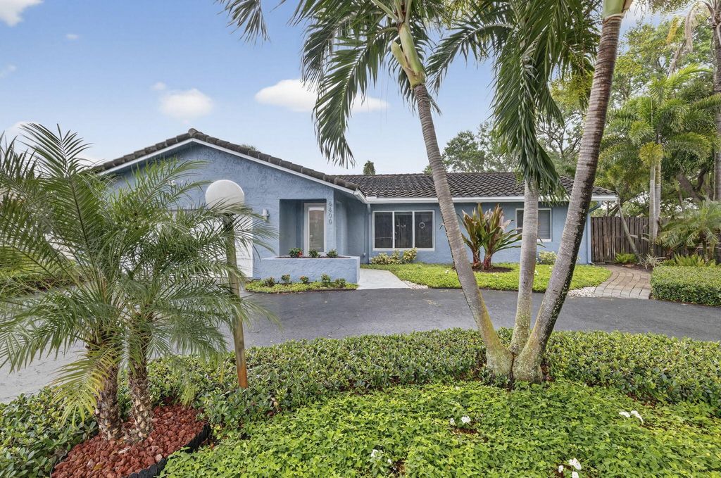 6800 NW 24th Terrace, Fort Lauderdale, FL 33309