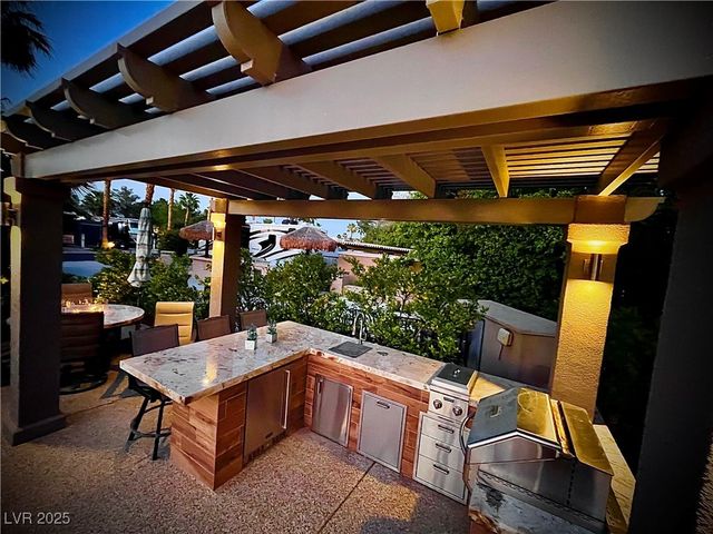 8175 Arville Street 62, Las Vegas, NV 89139