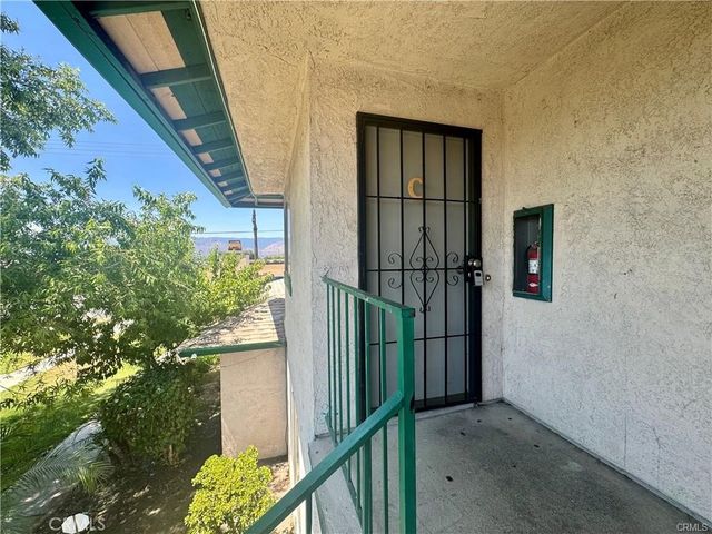 426 E Lugonia Avenue C, Redlands, CA 92374