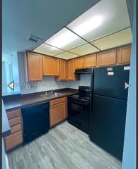 706 Executive Center Dr 34, West Palm Beach, FL 33401