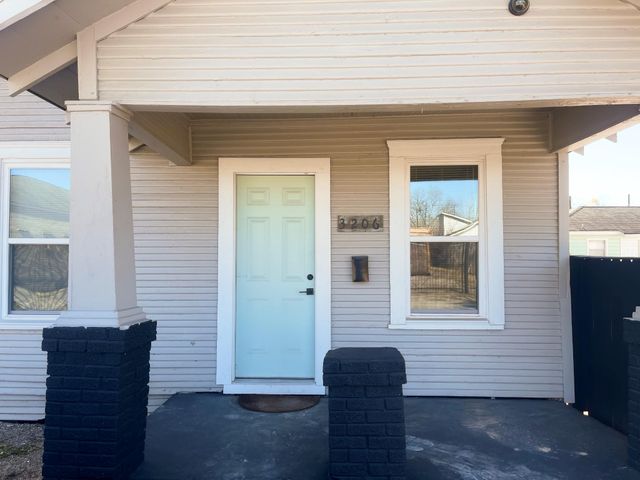 3206 Kentucky Street, Houston, TX 77026