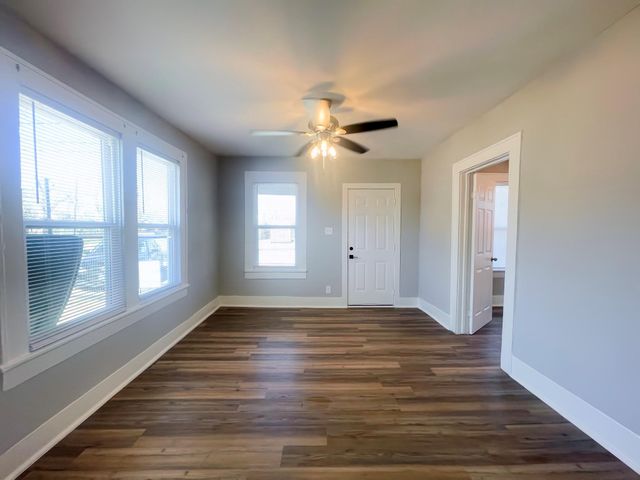 3206 Kentucky Street, Houston, TX 77026