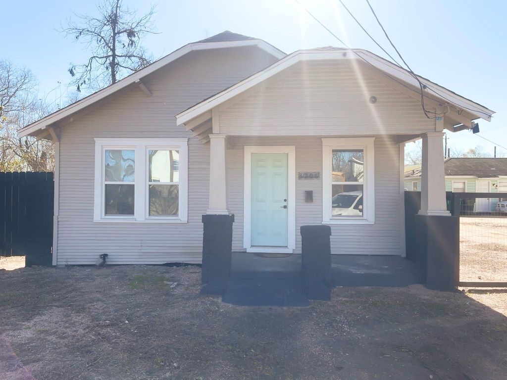 3206 Kentucky Street, Houston, TX 77026
