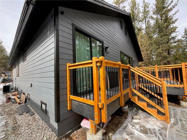 916 Michael Avenue, Big Bear City, CA 92314