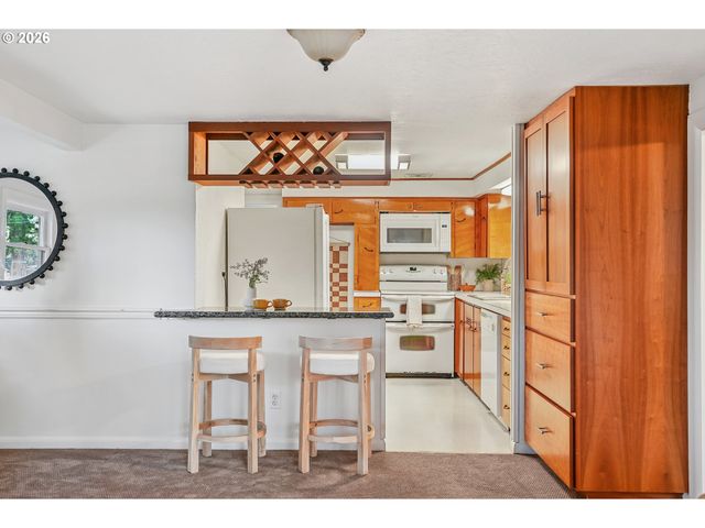 11745 Se WOOD Ave, Milwaukie, OR 97222