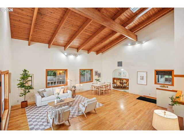 11745 Se WOOD Ave, Milwaukie, OR 97222