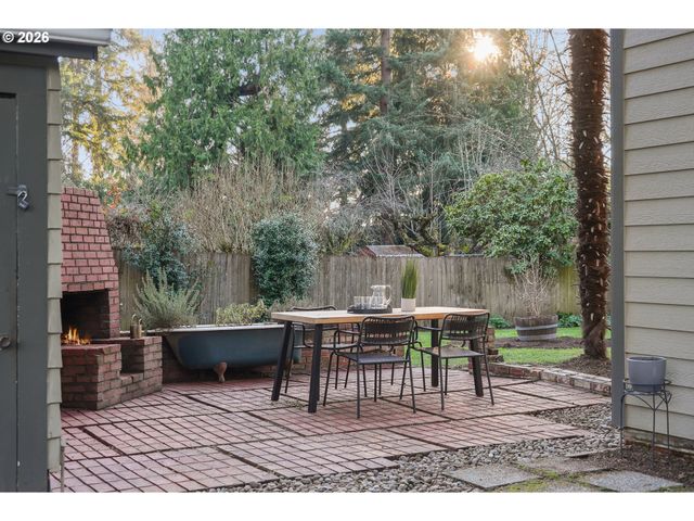 11745 Se WOOD Ave, Milwaukie, OR 97222