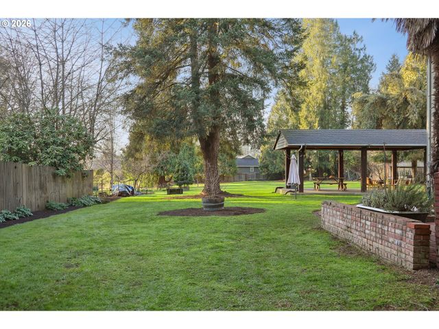 11745 Se WOOD Ave, Milwaukie, OR 97222