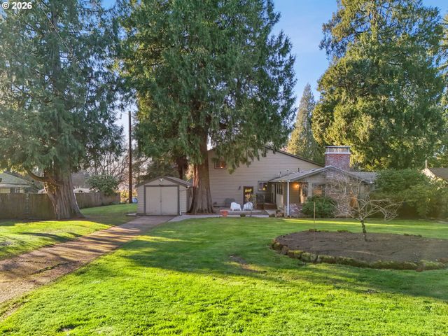 11745 Se WOOD Ave, Milwaukie, OR 97222