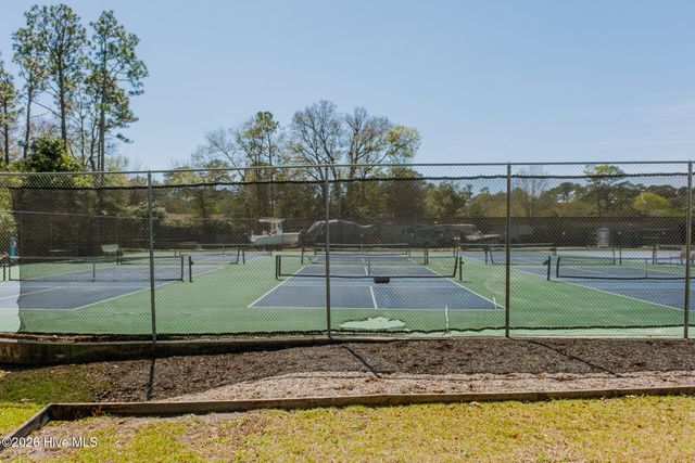 211 Inland Greens Circle, Wilmington, NC 28405