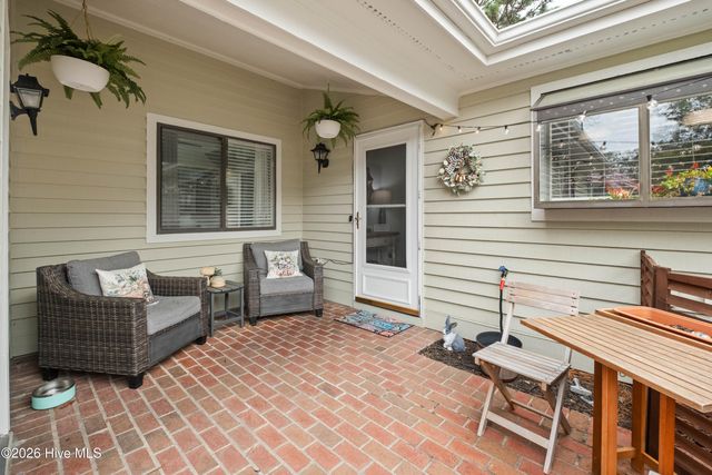 211 Inland Greens Circle, Wilmington, NC 28405