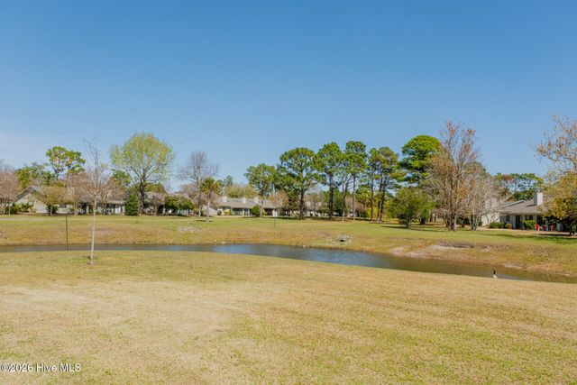 211 Inland Greens Circle, Wilmington, NC 28405