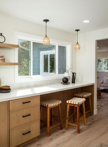 220 Canyon Drive, Portola Valley, CA 94028