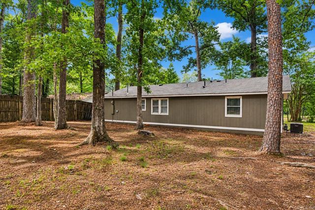 6521 Grayson Drive, Benton, AR 72019