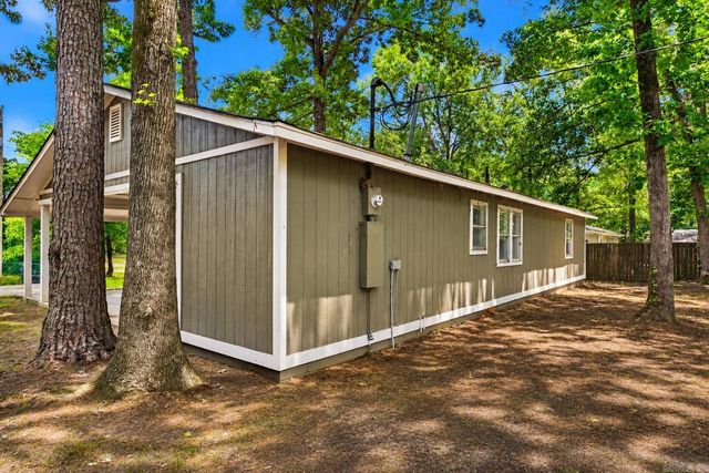 6521 Grayson Drive, Benton, AR 72019