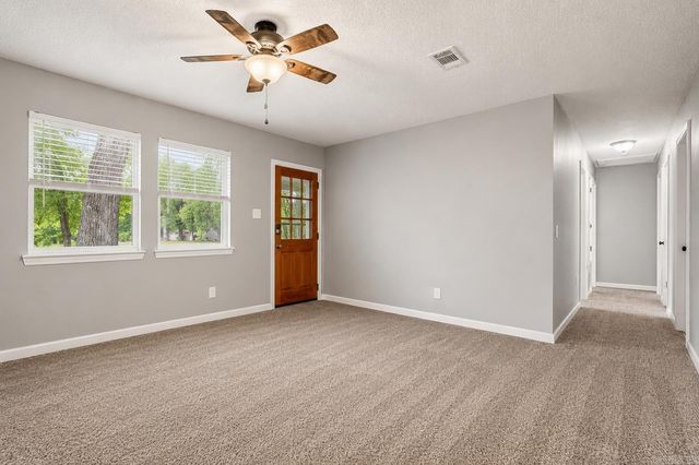 6521 Grayson Drive, Benton, AR 72019