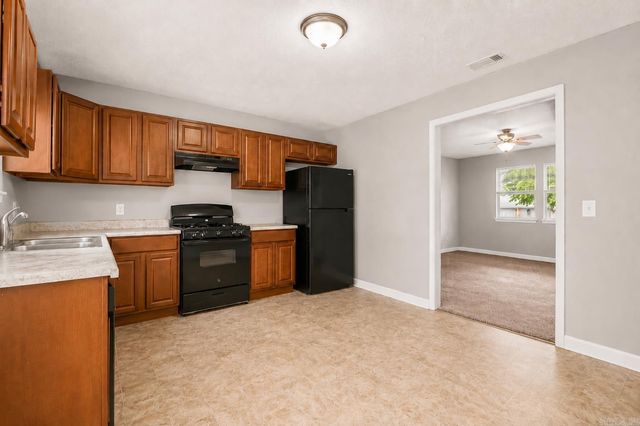 6521 Grayson Drive, Benton, AR 72019