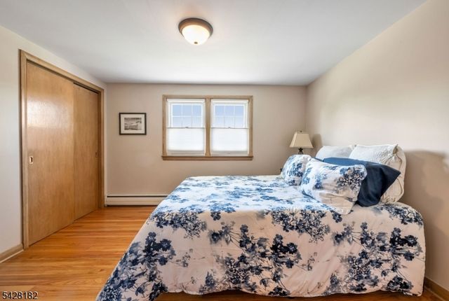 5 East St, Wanaque Boro, NJ 07465
