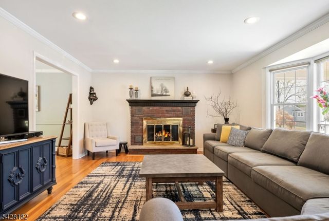 5 East St, Wanaque Boro, NJ 07465